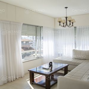 Vende Y Alquila Apartamento De 2 Dormitorios En Peninsula, Punta Del Este