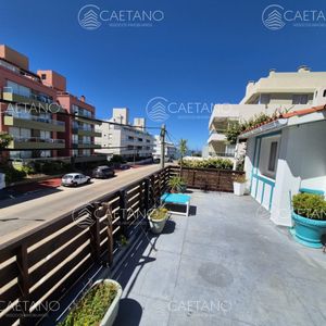 Casa De Dos Dormitorios En Alquiler Anual En Punta Del Este