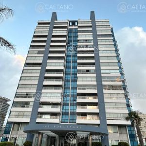 Apartamento En Mansa, 3 Dormitorios Alquiler Temporario
