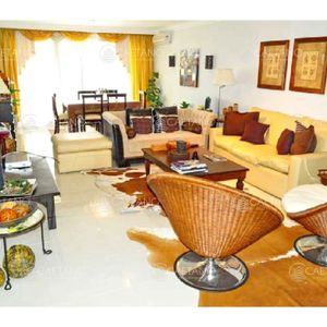 Apartamento En Mansa, 3 Dormitorios *