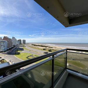 Venta Apartamento De 3 Dormitorios, Playa Brava