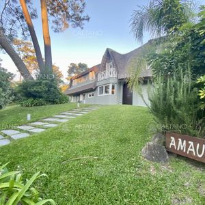 Casa 5 Dormitorios Punta Del Este Pinares
