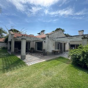 Venta Casa Rincón Del Indio 4 Dormitorios