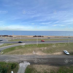 Venta Apartamento 3 Dormitorios Playa Mansa Punta Del Este
