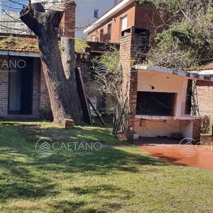Venta Casa En Aidy Grill, Punta Del Este Con Parrillero A Pocas Cuadras Del Mar