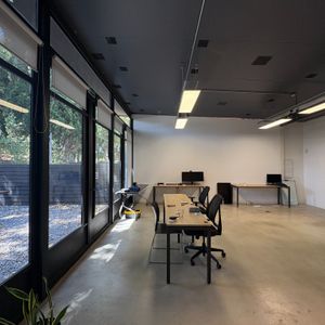 En El Centro De Carrasco! A Metros De Todos Los Servicios.