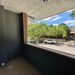 1 Dormitorio Con Balcón Y Patio A Estrenar