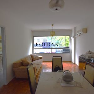 Apartamento Venta Centro 1 Dormitorio Gran Patio Sobre Avenida 18 De Julio