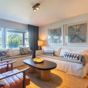Venta Apartamento 2 Dormitorios Con Vista Al Lago En Avenida De Las Americas Barra De Carrasco