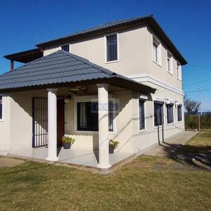 Casa En Venta Venta En Piriapolis Muy Cerca De La Playa