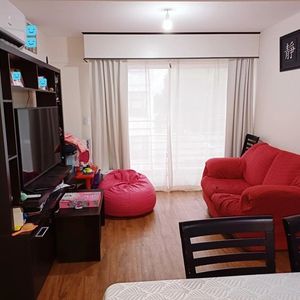 Alquiler En Barrio Sur/ Cordon, 3 Dormitorios Y 2 Baños, Terrazas, Porteria 24hs