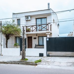 Venta Casa 2 Dormitorios Con Barbacoa Y Garaje