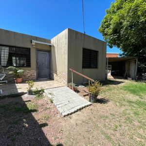 Casa En Venta 2 Dormitorios Con Renta Solymar Norte