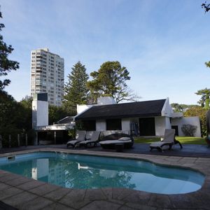 Exquisita Casa Con Jardín Exuberante Y Terraza Rústica - Parada 18 La Mansa