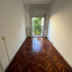 Apartamento 4 Dormitorios En Pocitos – Con Renta