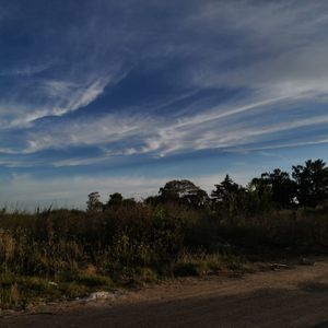 Terreno En Zona De Gran Crecimiento, A Pocas Cuadras De Car One: ¡inversión Estratégica Con Potencial De Valorización!
