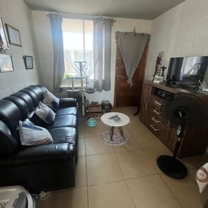 Apartamento En Avda Gral Flores Prox Av Mendoza