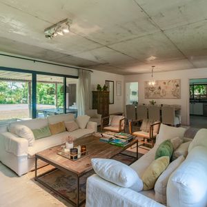Hermosa Casa En Venta Tres Dormitorios, La Tahona!