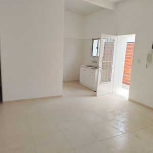 Alquilo Apto. 1 Dorm. C/14 Cocheras Rentadas,unión.