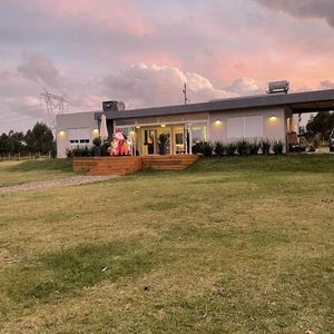 Venta Chacra 3 Hectáreas Con 2 Casas Y Domo, Ideal Para Emprendimiento