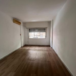 Apartamento 2 Dormitorios, Soriano Y Carlos Quijano.