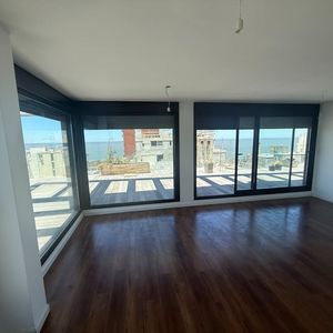 Alquiler | Moderno Penthouse En El Centro