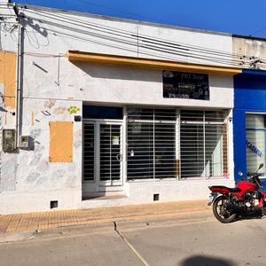 Venta | Local En General Artigas Con 135 M²