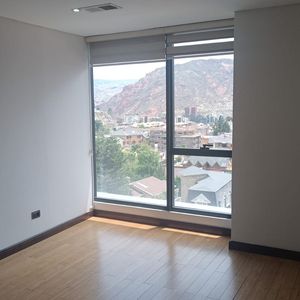 Departamento En Alquiler De 3 Dormitorios En Suit  En La 17 De Calacoto