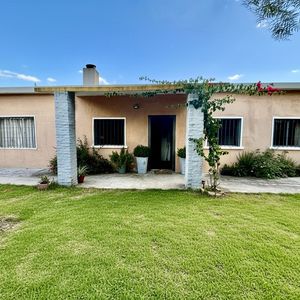 Casa En Venta Parque Del Plata Norte, 3 Dormitorios, Barbacoa Cerrada. Gran Terreno.
