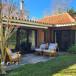 Casa En Impecable Estado En Venta En Carrasco