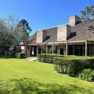 Residencia Premium: Lujo Y Exclusividad En Un Jardín De Ensueño De 3000m²