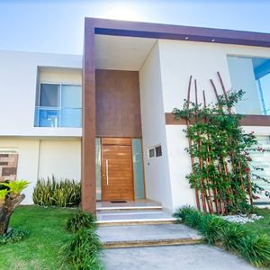 Hermosa Casa En Condominio Zona Norte