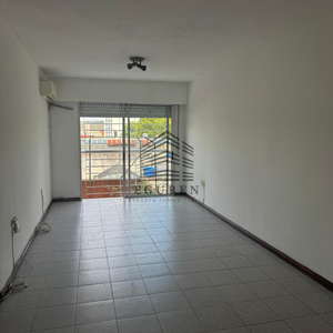 Alquiler Apartamento 4 Dormitorios Con Opcion A Garage. Tres Cruces