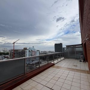 Venta Excelente Apartamento A Pasos Del Club De Golf.