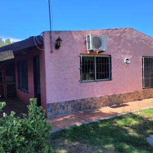 Alquiler Anual En Parque Del Plata Sur Sobre Calle C 1267pp