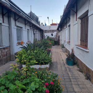 Apartamento 2 Dormitorios En La Blanqueada – Estufa A Leña Y Azotea | Ideal Inversión