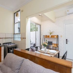 1 Dormitorio Con Patio - Gastos Comunes Bajos