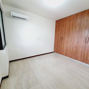 Departamento En Venta De 3 Dormitorios - Condominio Kuboo Toborochi