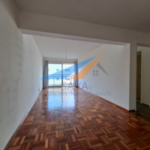 Alquiler Apartamento 1 Dormitorio En Punta Carretas! Piso Alto. Balcón Al Frente!