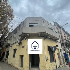 Excepcional Local Comercial Con Doble Frente Estratégico En Domingo Aramburu Y Porongos.