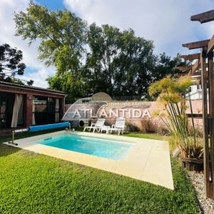 Venta En Atlántida, Casa Moderna, 2 Pisos, 4 Dorm, 3 Baños, Piscina, Barbacoa. Inm Atlántida.