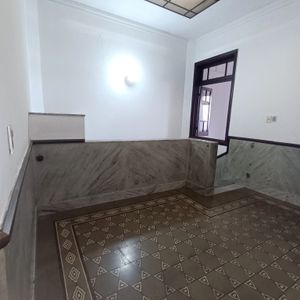 Casa Independiente De Altos. Sin Gastos Comunes. Construcción De Estilo