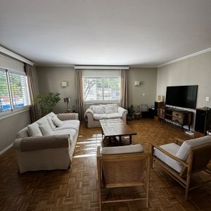 Exclusivo Apartamento De 3 Dormitorios En Punta Carretas: Oportunidad única