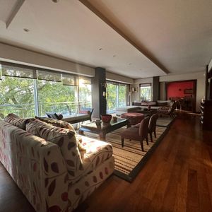 Venta Apartamento Con Vistas Al Golf.br Artigas Casi Rbla. 4 Dormitorios,2 Gge