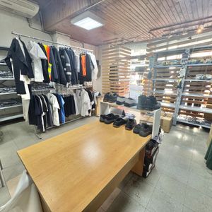 Espectacular Local Comercial En Alquiler En El Centro De Montevideo