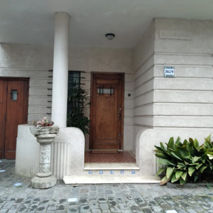 Casa En Alquiler, 5 Dormitorios, En Pocitos.