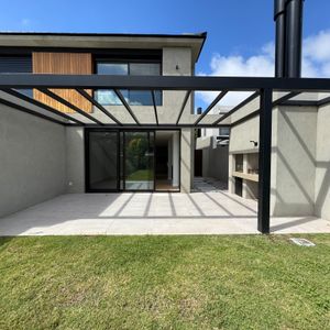 Venta De Casa De 3 Dormitorios A Estrenar En Barrio Privado San Nicolas Carrasco