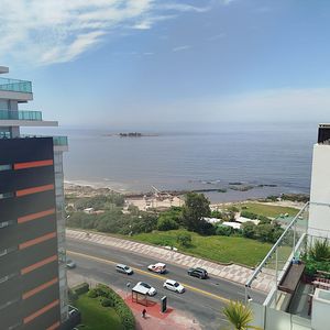 Venta, Duplex En Malvin,  Penthouse A Metros De Mar!!