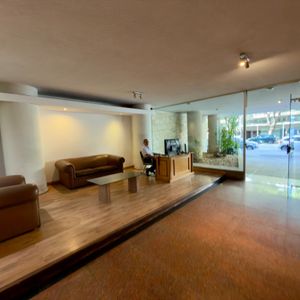 Apartamento Luminoso Con Balcón Y Vista Panorámica En Punta Carretas