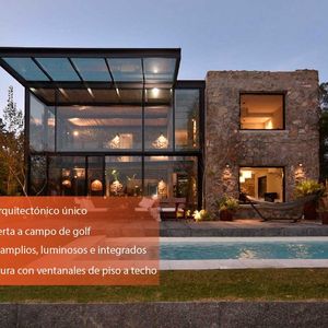 Venta Casa De Diseño 3 Dormitorios En Suite - Lomas De La Tahona - Vista Al Campo De Golf - Piscina Climatizada